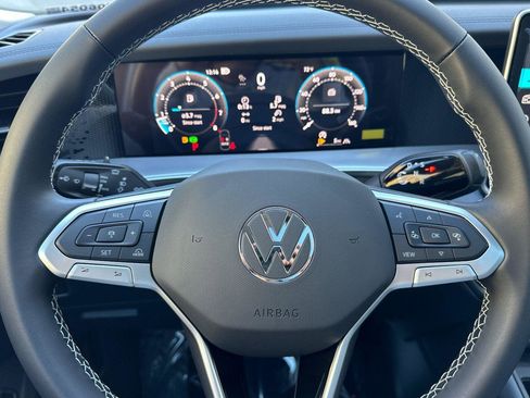 New 2026 Volkswagen Tiguan SE image 22