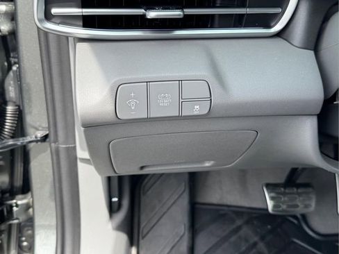 New 2026 Hyundai Elantra Sport FWD image 22