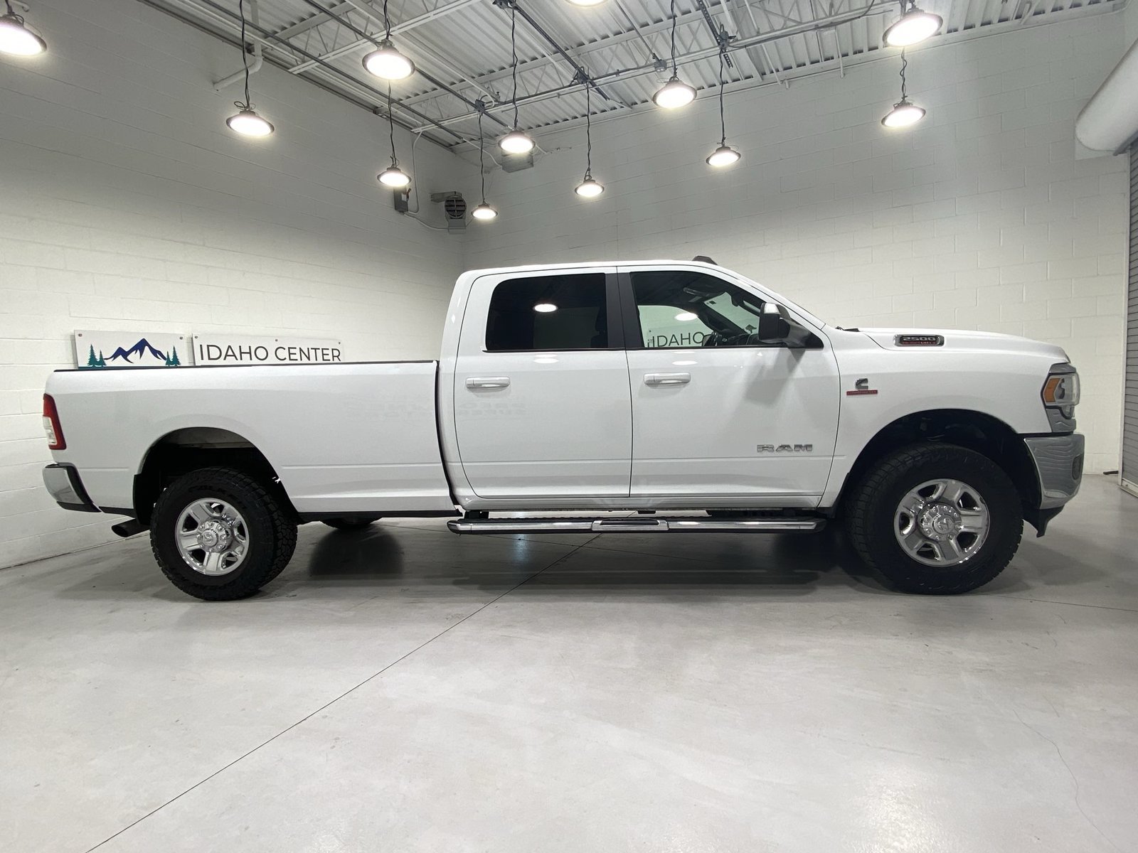 Used 2022 RAM 2500 Big Horn AWD/4WD image 9