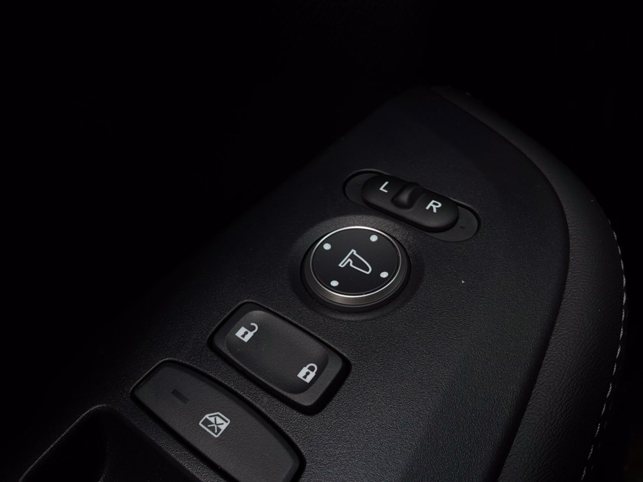 Used 2026 Honda HR-V EX-L image 24