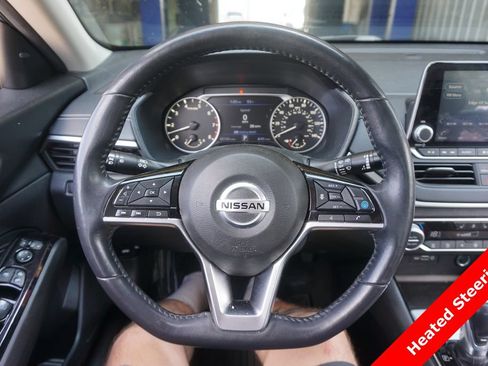 Used 2020 Nissan Altima 2.5 SV AWD/4WD image 3