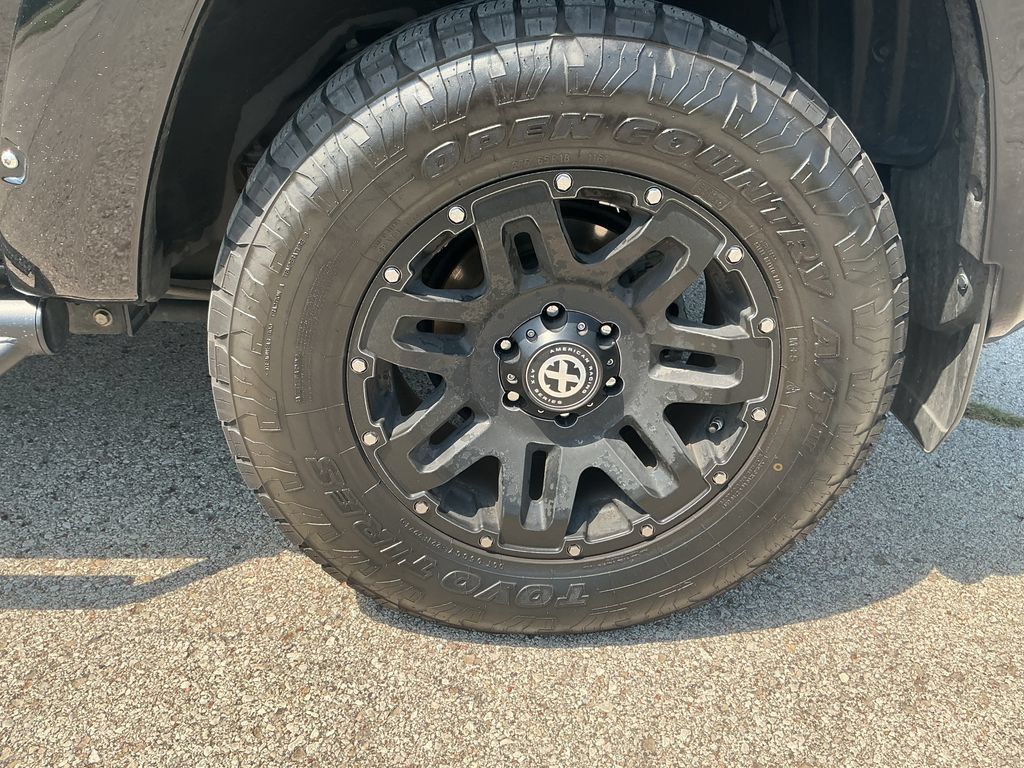 Used 2019 Toyota 4Runner SR5 Premium AWD/4WD image 10
