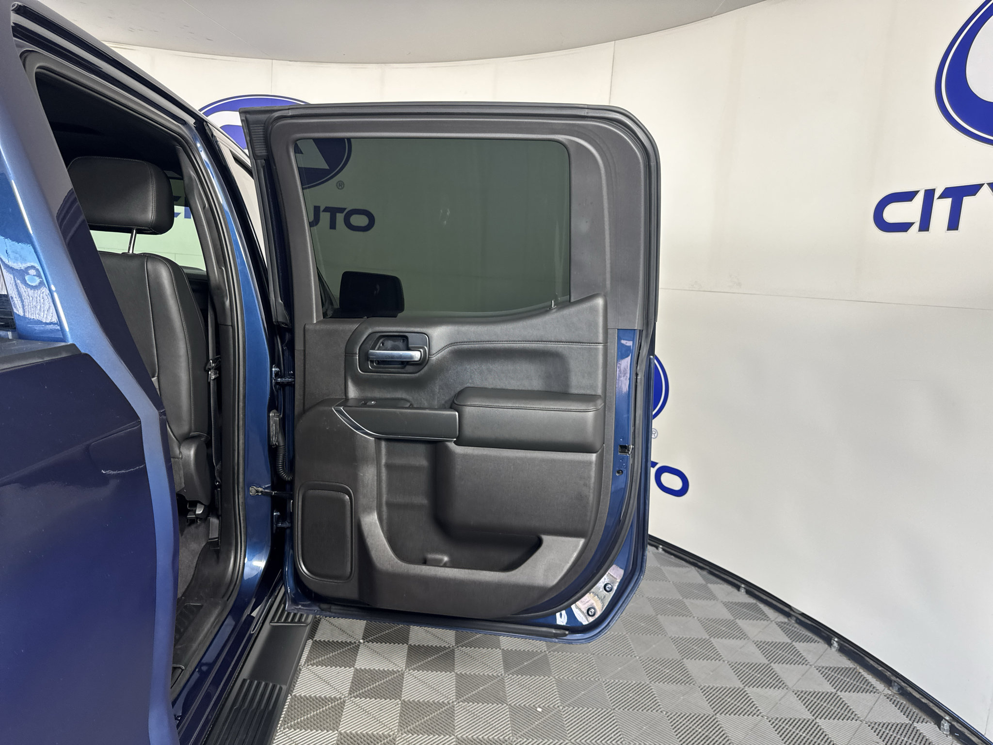 Used 2019 GMC Sierra 1500 AT4 w/ AT4 Premium Package AWD/4WD image 33