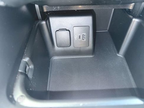 Used 2025 Ford Explorer ST AWD/4WD image 36