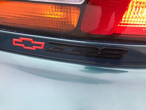 Used 1997 Chevrolet Camaro Z28 w/ Preferred Equipment Group 1 image 9