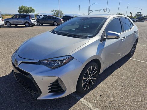 Used 2017 Toyota Corolla SE w/ SE Premium Package FWD image 1