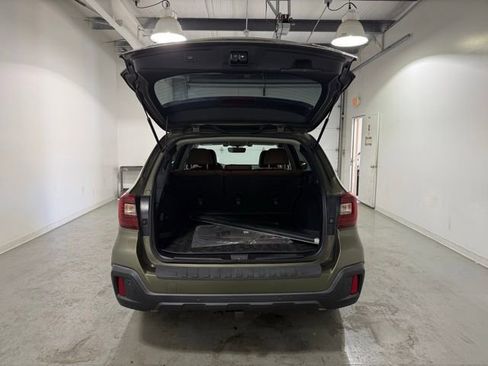 Used 2019 Subaru Outback 3.6R Touring w/ Popular Package #3A image 7