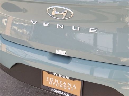 New 2026 Hyundai Venue SE image 21