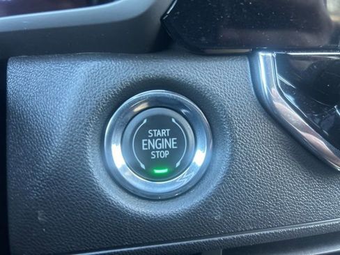 Certified 2024 Chevrolet Colorado Trail Boss w/ Technology Package image 21