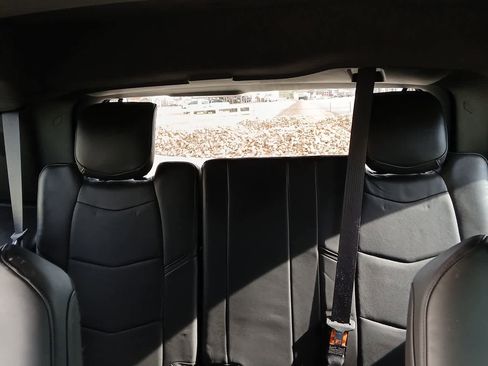 Used 2020 Cadillac Escalade Platinum image 81