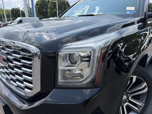 Used 2018 GMC Yukon Denali w/ Denali Ultimate Package AWD/4WD image 5