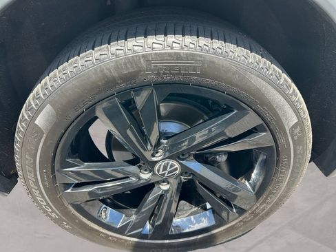 Used 2024 Volkswagen Tiguan SE R-Line AWD/4WD image 14