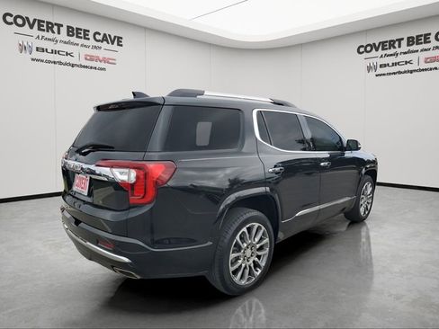 Used 2023 GMC Acadia Denali w/ Denali Technology Package image 9