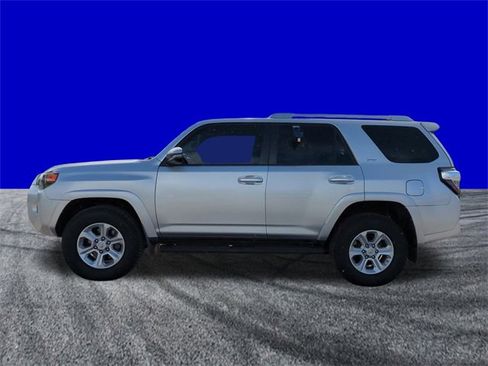 Used 2018 Toyota 4Runner SR5 Premium image 7