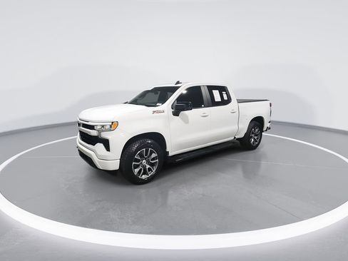 Used 2024 Chevrolet Silverado 1500 RST image 4