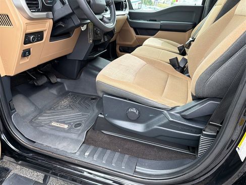 Used 2021 Ford F150 XLT image 9