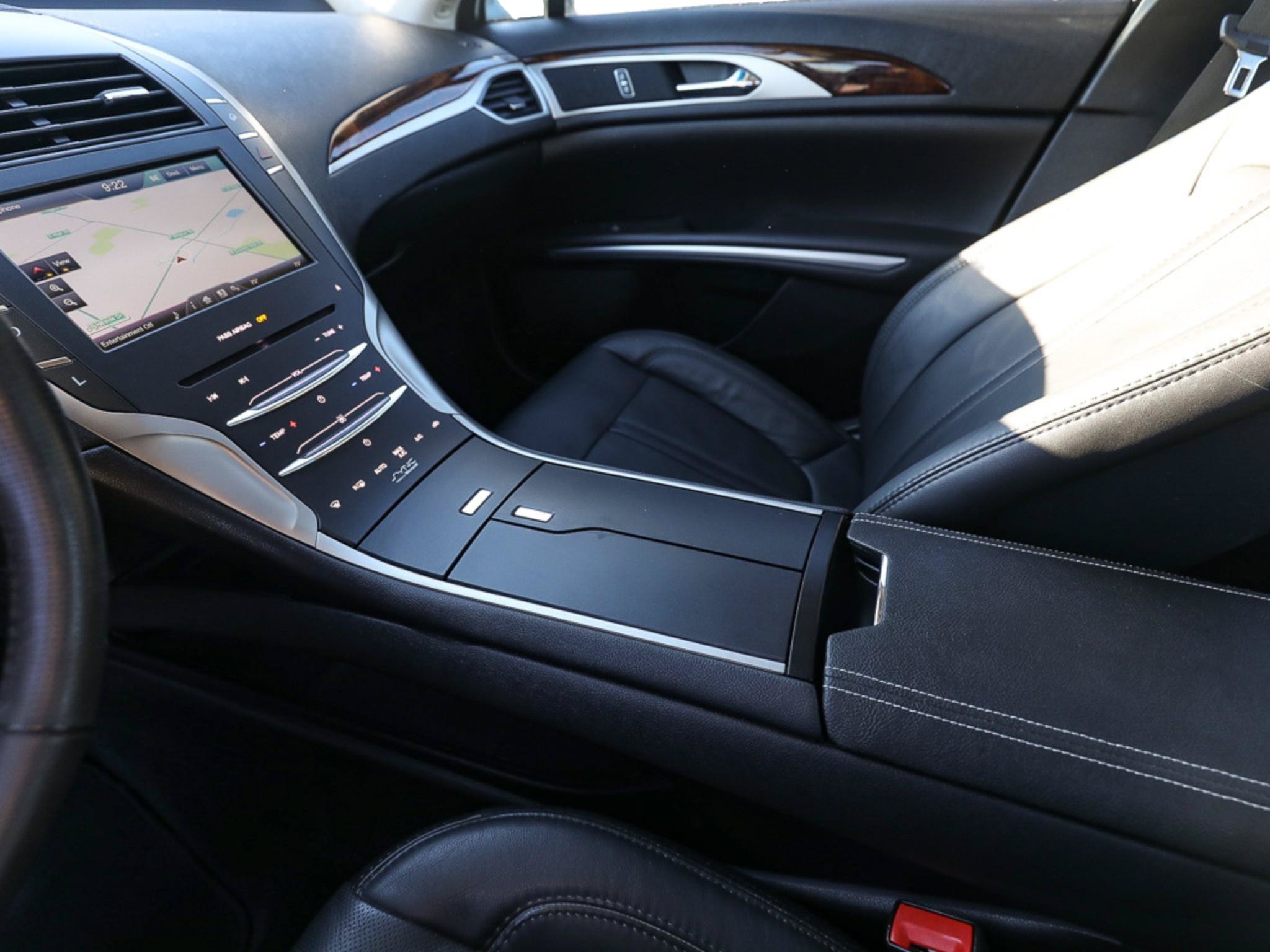Used 2014 Lincoln MKZ Hybrid w/ Equipment Group 202A Reserve FWD image 19