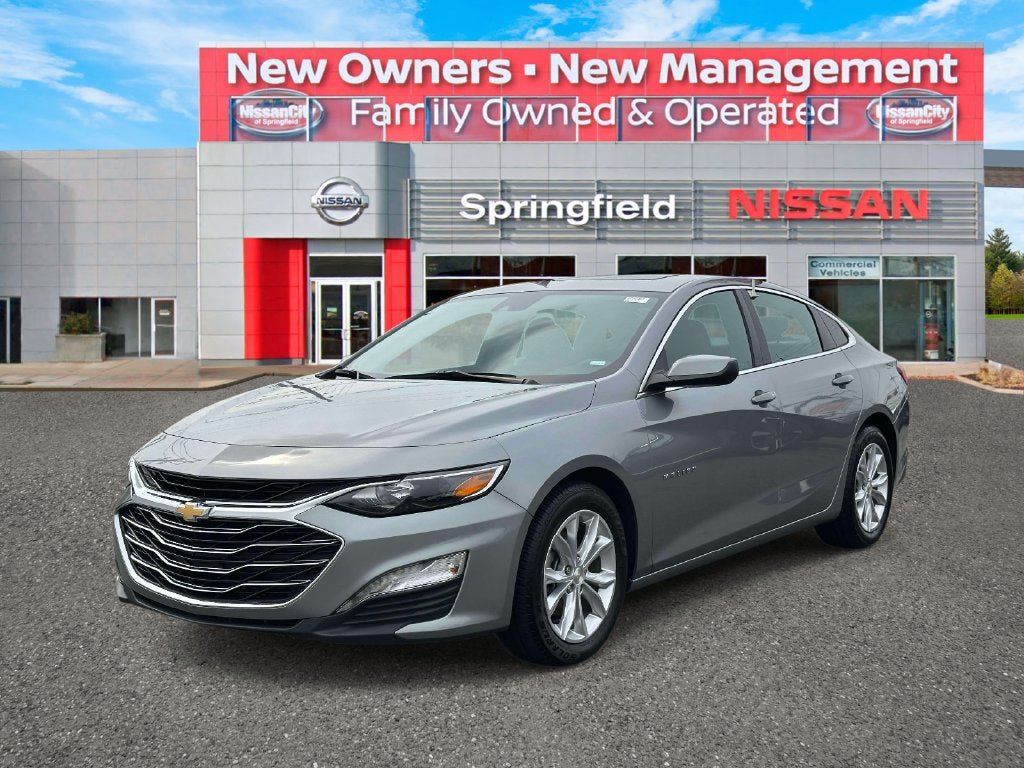 Used 2024 Chevrolet Malibu LT FWD image 2