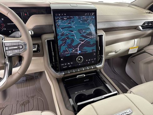 New 2026 GMC Yukon XL Denali w/ Sun & Power Step Package image 32