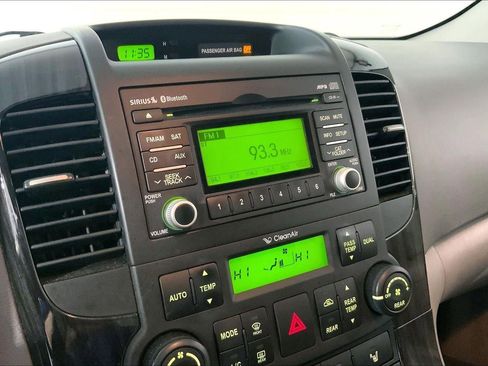 Used 2012 Kia Sedona EX w/ Luxury Pkg image 6