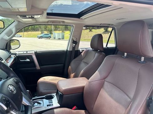 Used 2021 Toyota 4Runner Limited AWD/4WD image 17
