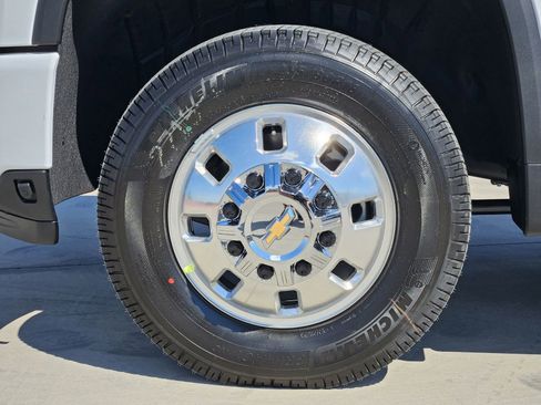 New 2026 Chevrolet Silverado 3500 High Country w/ Technology Package image 12