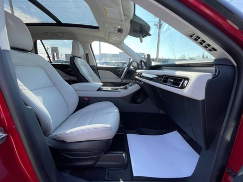 New 2026 Lincoln Aviator AWD image 24