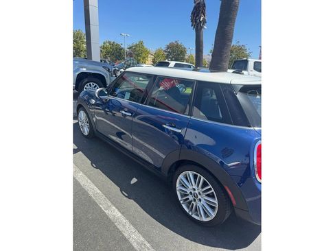 Used 2018 MINI Cooper S w/ Premium Package FWD image 5