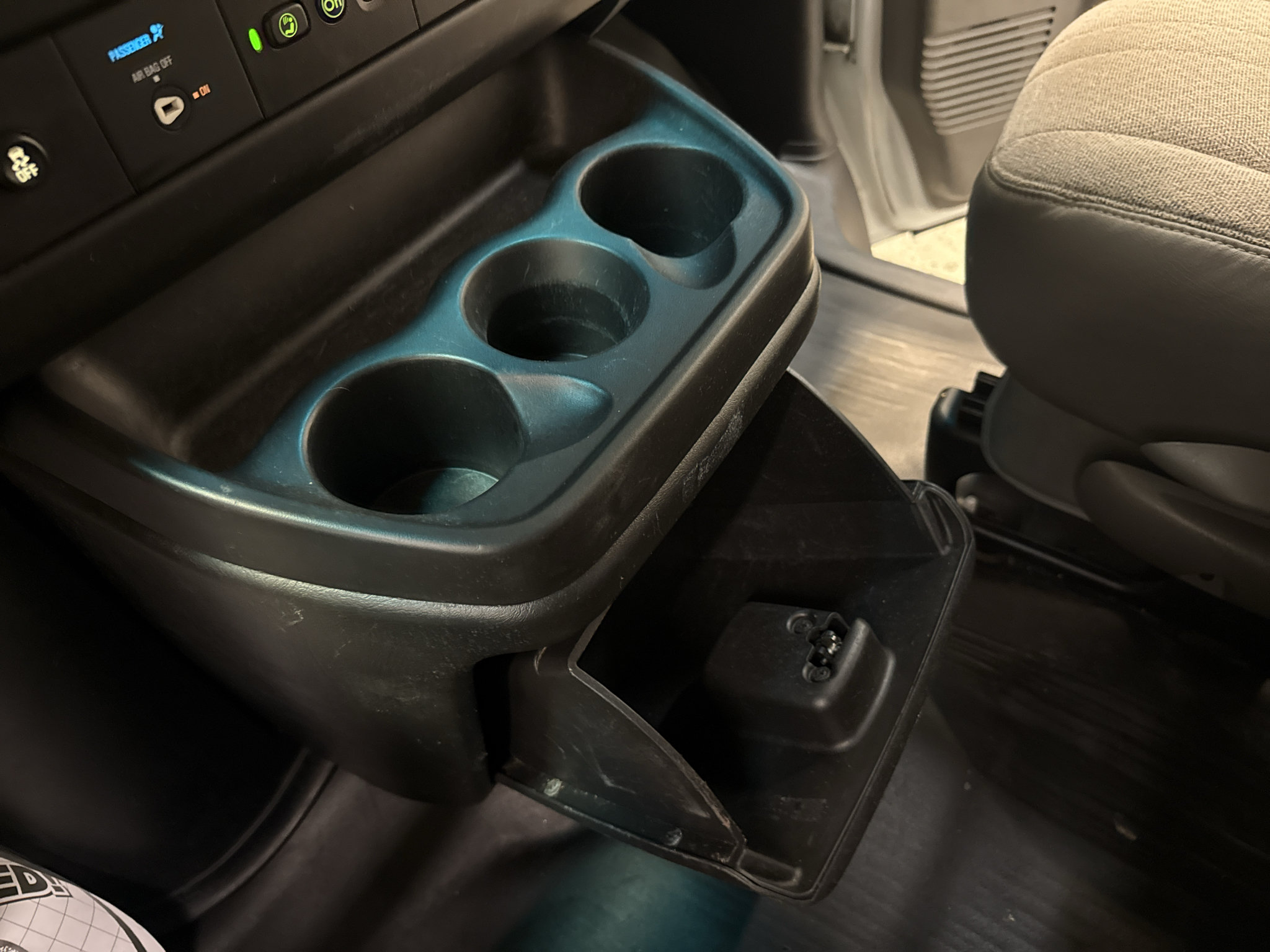 Used 2019 Chevrolet Express 2500 w/ Enhanced Convenience Package RWD image 14