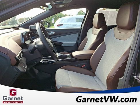 Certified 2023 Volkswagen ID.4 Pro image 14