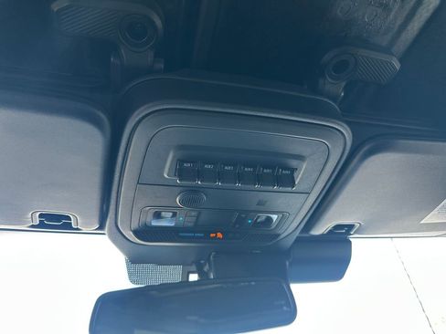 New 2025 Ford Bronco Badlands image 71