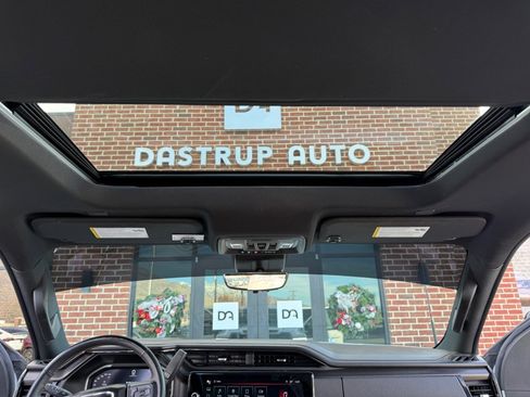 Used 2024 GMC Sierra 2500 AT4 w/ AT4 Premium Plus Package image 18