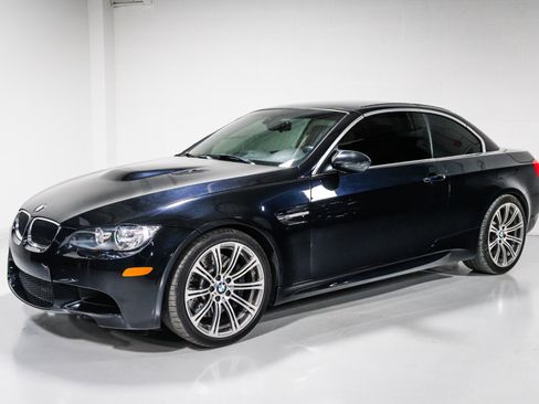 Used 2011 BMW M3 Convertible RWD image 35