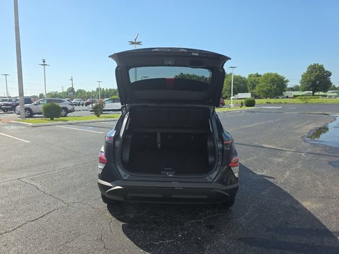 Used 2025 Hyundai Kona SEL FWD image 14