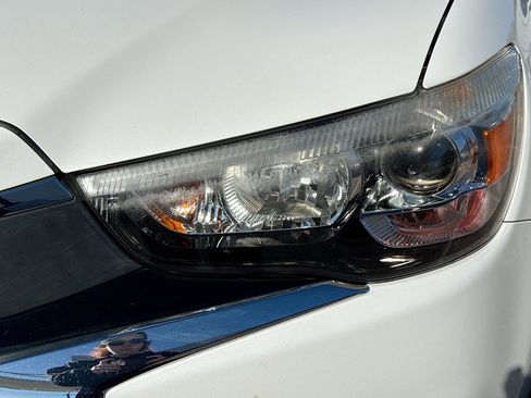 Used 2017 Mitsubishi Outlander Sport LE image 9