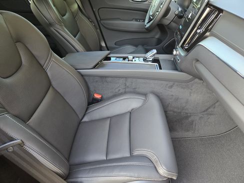 New 2026 Volvo XC60 B5 Ultra w/ Protection Package Premier image 16