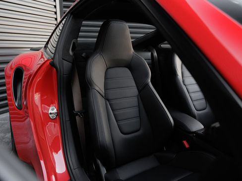 Certified 2025 Porsche 911 Turbo S AWD/4WD image 37