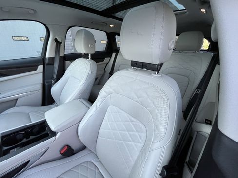 Certified 2023 Jaguar F-PACE S image 16