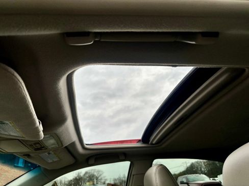 Used 2011 Toyota Camry LE image 25