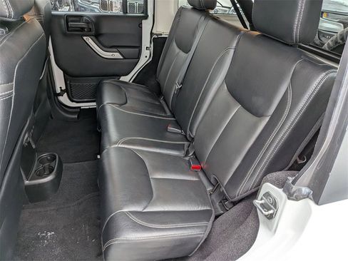 Certified 2016 Jeep Wrangler Unlimited Sahara w/ Dual Top Group image 19