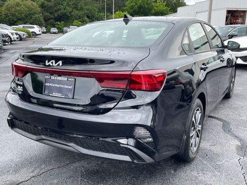 Certified 2024 Kia Forte LXS FWD image 3