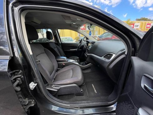 Used 2012 Dodge Journey SXT w/ Flexible Seating Group image 26