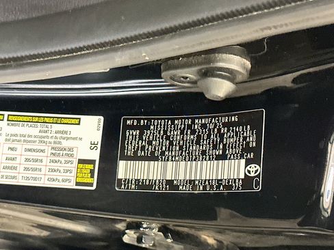 Used 2026 Toyota Corolla LE FWD image 12