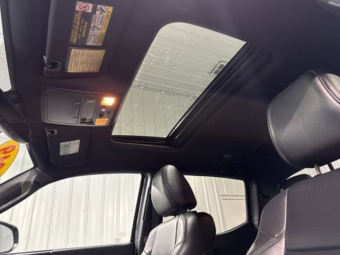 Used 2019 Toyota Tacoma TRD Sport AWD/4WD image 21