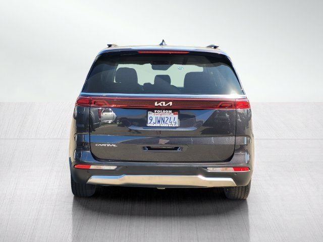Used 2024 Kia Carnival SX FWD image 5