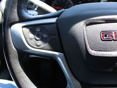 Used 2018 GMC Acadia SLT w/ LPO, Floor Liner Package FWD image 22