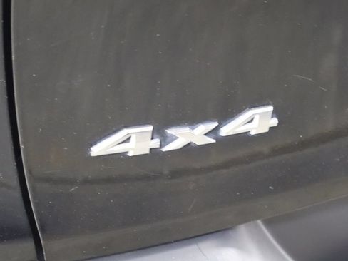 Used 2017 Jeep Cherokee Limited w/ Trailer Tow Group AWD/4WD image 47