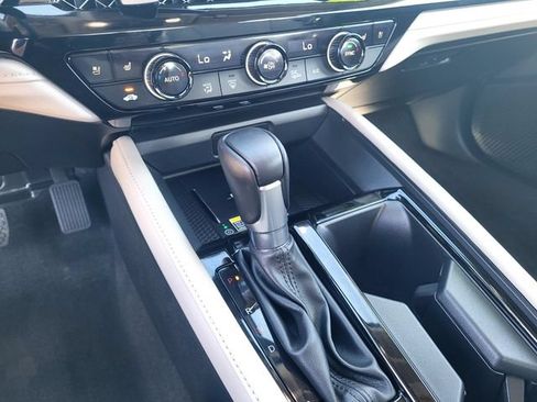 Used 2024 Honda Accord Touring image 19
