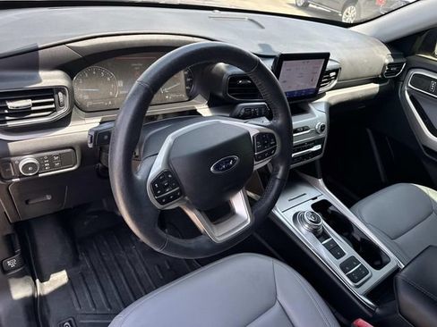 Used 2021 Ford Explorer XLT w/ Equipment Group 202A RWD image 24