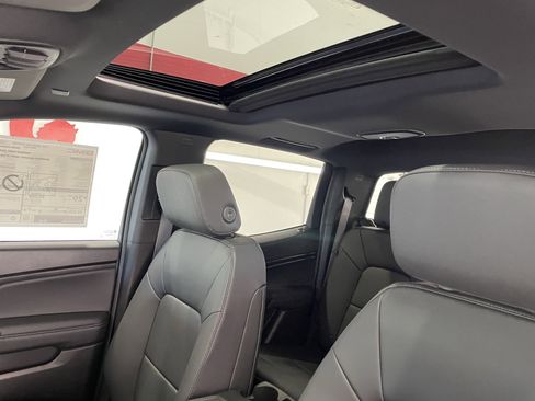 New 2026 GMC Canyon Elevation w/ Convenience Package image 13